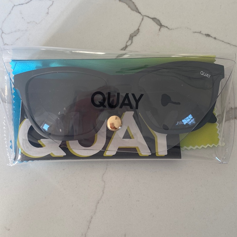 Quay Hardwire sunglasses